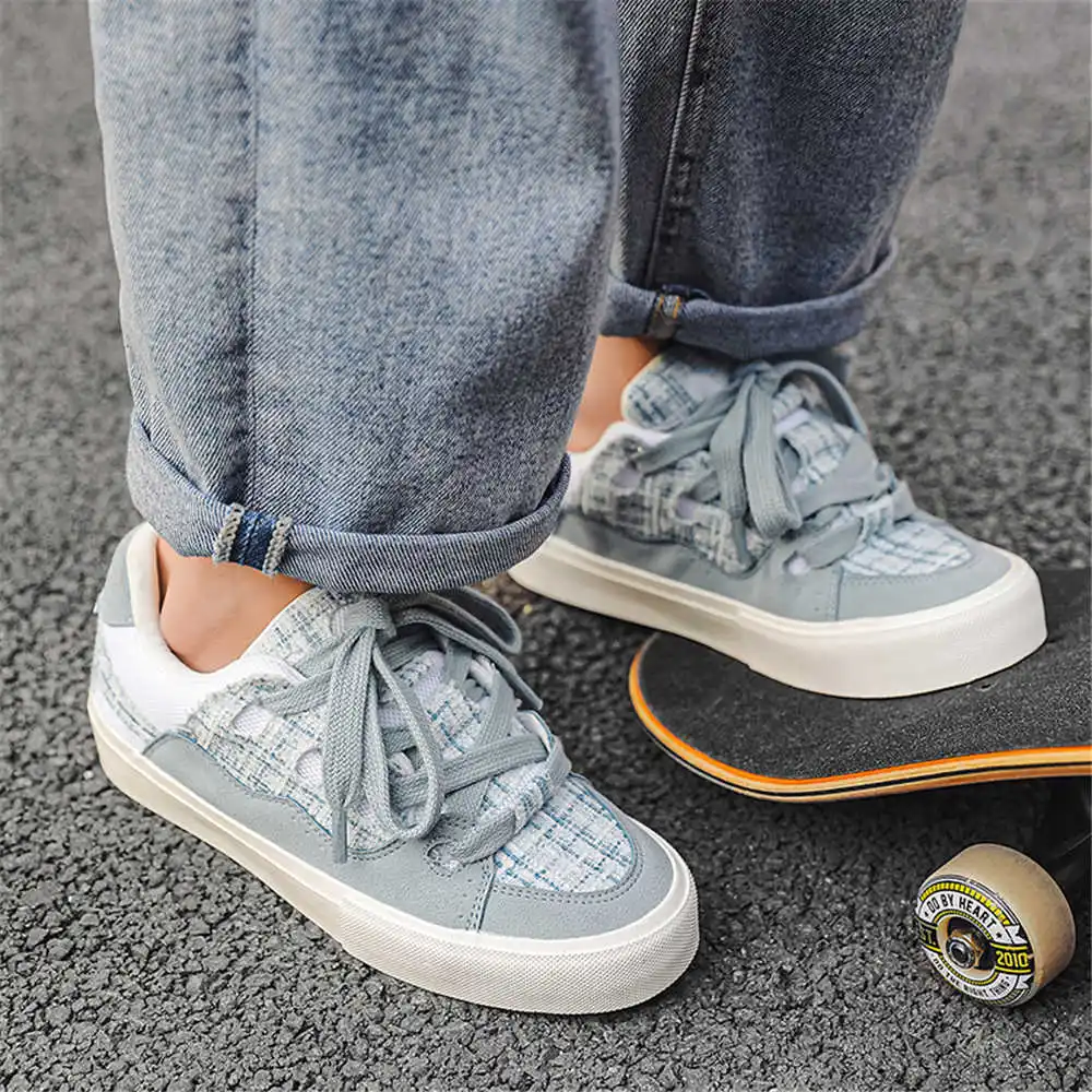 Chaussures d'école Hiphop avec - Tech Accessories Products avis et prix